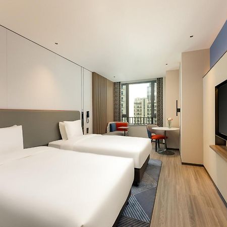 Holiday Inn Express Taizhou City Center By Ihg Екстер'єр фото